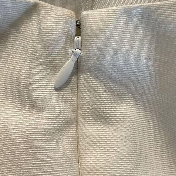 New! The Limited, White, Knee-Length, Lined Dress. Size 8. - Picture 5 of 7